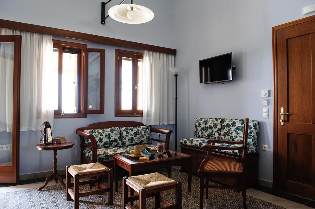 Alisahni Beachfront Villas Киотари Экстерьер фото
