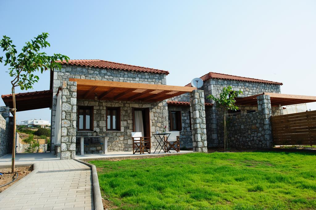 Alisahni Beachfront Villas Киотари Экстерьер фото