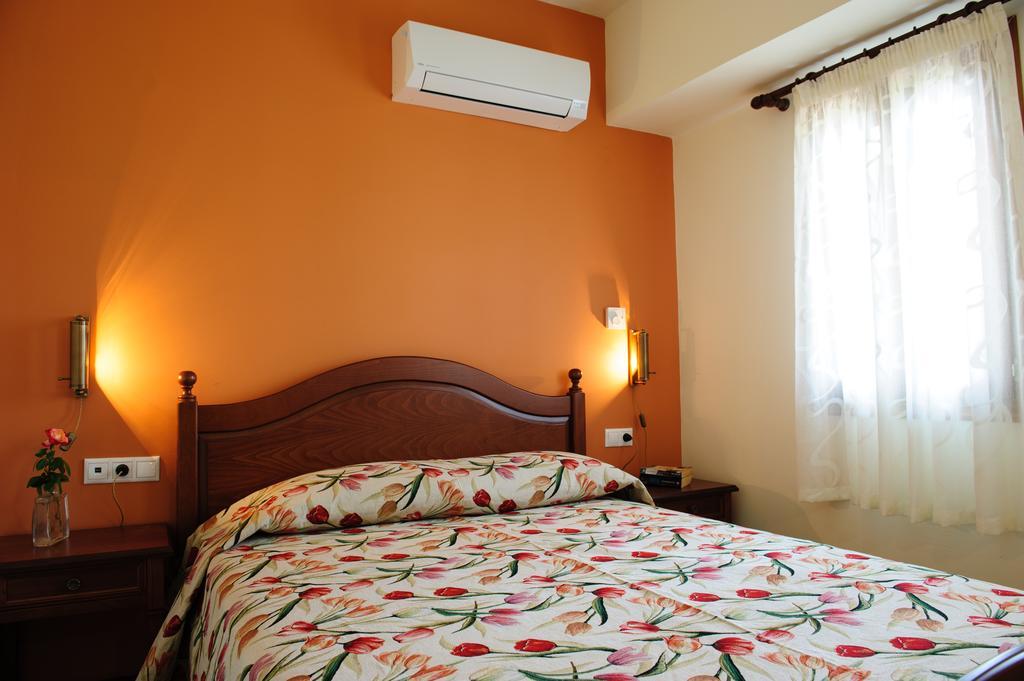 Alisahni Beachfront Villas Киотари Экстерьер фото
